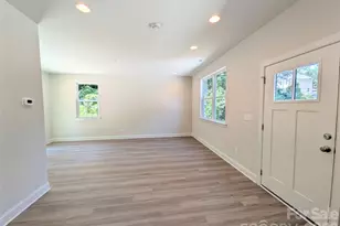 209 James St, Kannapolis, NC 28083 - Photo 2