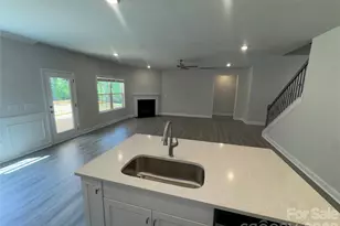 1606 Autumn Ln, York, SC 29745 - Photo 8