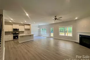 1606 Autumn Ln, York, SC 29745 - Photo 4