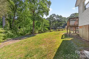 402 Wooddale Dr, Dallas, NC 28034 - Photo 10