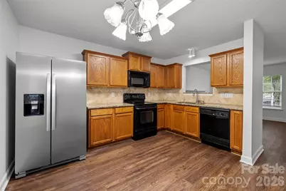 6618 Wicked Oak Lane, Charlotte, NC 28216 - Photo 8