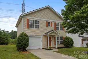 6618 Wicked Oak Ln, Charlotte, NC 28216 - Photo 2