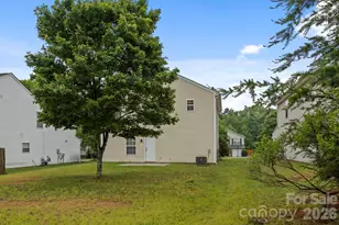 6618 Wicked Oak Ln, Charlotte, NC 28216 - Photo 26