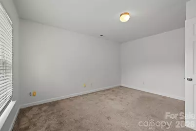 6618 Wicked Oak Lane, Charlotte, NC 28216 - Photo 20