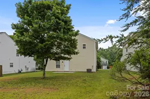 6618 Wicked Oak Ln, Charlotte, NC 28216 - Photo 26