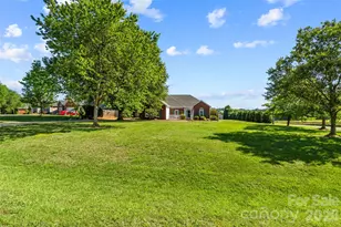 1611 Bradley Dr, Monroe, NC 28112 - Photo 2