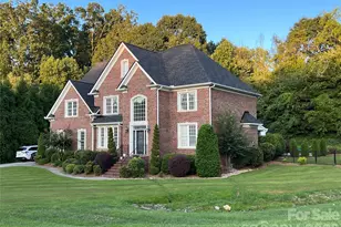 2858 Scarborough Ct, Gastonia, NC 28054 - Photo 2