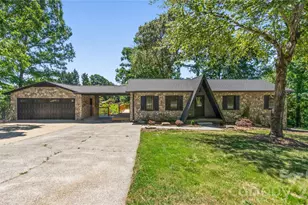 1161 Mountain Shadows Dr, Morganton, NC 28655 - Photo 4