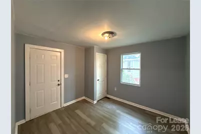 207 Bradford Drive, Charlotte, NC 28208 - Photo 8