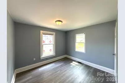 207 Bradford Drive, Charlotte, NC 28208 - Photo 6