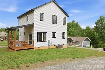 27 Ben Lippen Road, Asheville, NC 28806 - Photo 2