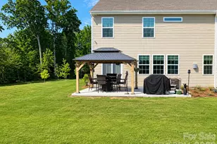 5688 Newton Wy, Maiden, NC 28650 - Photo 2