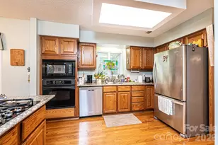 1788 12th St NE, Hickory, NC 28601 - Photo 6