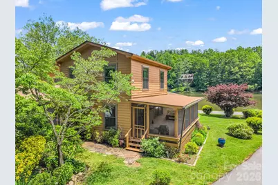 117 Willow Way, Hendersonville, NC 28739 - Photo 1
