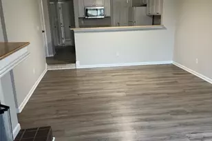 9039 J M Keynes Dr, Charlotte, NC 28262 - Photo 6