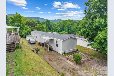 15 Spring Street, Candler, NC 28715 - Photo 2