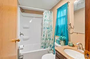 15 Spring St, Candler, NC 28715 - Photo 8