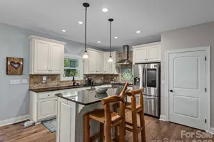 4 Farm Pond Ln, Candler, NC 28715 - Photo 10