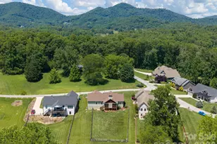 4 Farm Pond Ln, Candler, NC 28715 - Photo 22