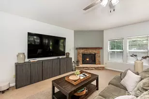 941 Capetown Ln, Clover, SC 29710 - Photo 2