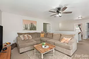 941 Capetown Ln, Clover, SC 29710 - Photo 16