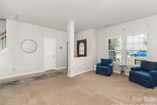 941 Capetown Ln, Clover, SC 29710 - Photo 4