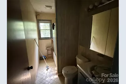 10100 Starwood Drive, Charlotte, NC 28215 - Photo 16