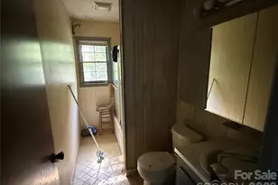 10100 Starwood Dr, Charlotte, NC 28215 - Photo 16
