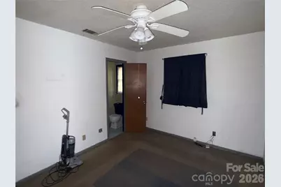 10100 Starwood Drive, Charlotte, NC 28215 - Photo 18