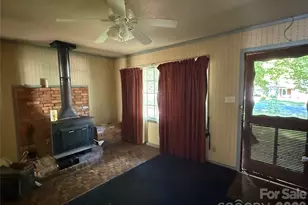 10100 Starwood Dr, Charlotte, NC 28215 - Photo 10