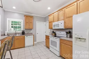 23 Moser Cir, Taylorsville, NC 28681 - Photo 14