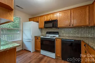 509 Carrington Pl, Arden, NC 28704 - Photo 6