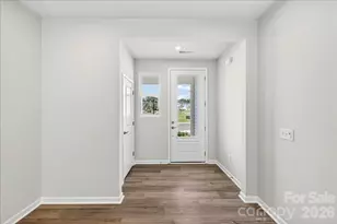 6049 Longar Ln, Charlotte, NC 28269 - Photo 4