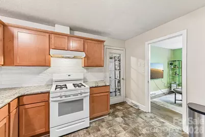 933 Clanton Road, Charlotte, NC 28217 - Photo 10