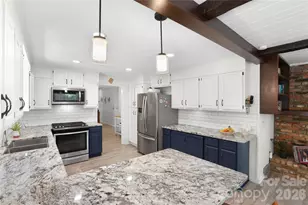 711 Oak Terrace Ln, Hendersonville, NC 28791 - Photo 8