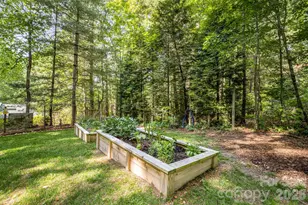 36 Foxglove Rd, Hendersonville, NC 28739 - Photo 36