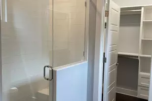 338 Helix Wy, Charlotte, NC 28203 - Photo 2