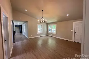 358 N Green River Rd, Gaffney, SC 29341 - Photo 16