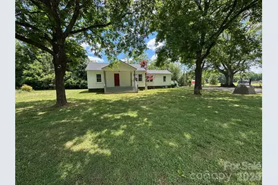 358 N Green River Road, Gaffney, SC 29341 - Photo 2