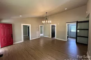 358 N Green River Rd, Gaffney, SC 29341 - Photo 8