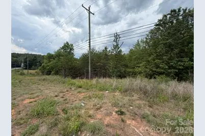 2049 Old Shelby Road, Hickory, NC 28602 - Photo 4