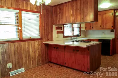 905 S 10th Street, Bessemer City, NC 28016 - Photo 14