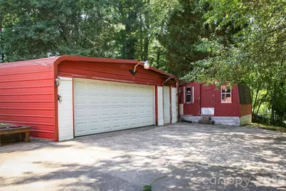 905 S 10th Street, Bessemer City, NC 28016 - Photo 6