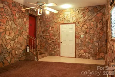 905 S 10th Street, Bessemer City, NC 28016 - Photo 32