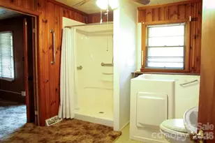 905 S 10th St, Bessemer City, NC 28016 - Photo 32