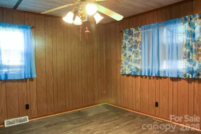 905 S 10th Street, Bessemer City, NC 28016 - Photo 20