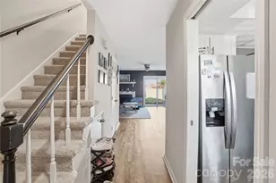5227 Amity Springs Dr, Charlotte, NC 28212 - Photo 2