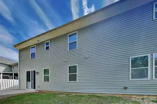 9425 Hartington Pl, Charlotte, NC 28269 - Photo 20
