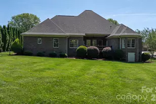 1055 Catawba Greens Dr, Newton, NC 28658 - Photo 40