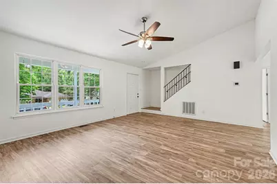 8129 Park Vista Circle, Charlotte, NC 28226 - Photo 16